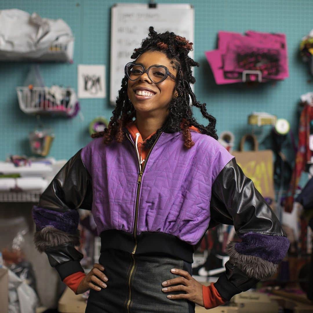 インテルのインスタグラム：「As we honor #BlackHistoryMonth, learn how @whitneymanney is building her fashion label from the ground up. Watch her amazing story on our IGTV.」