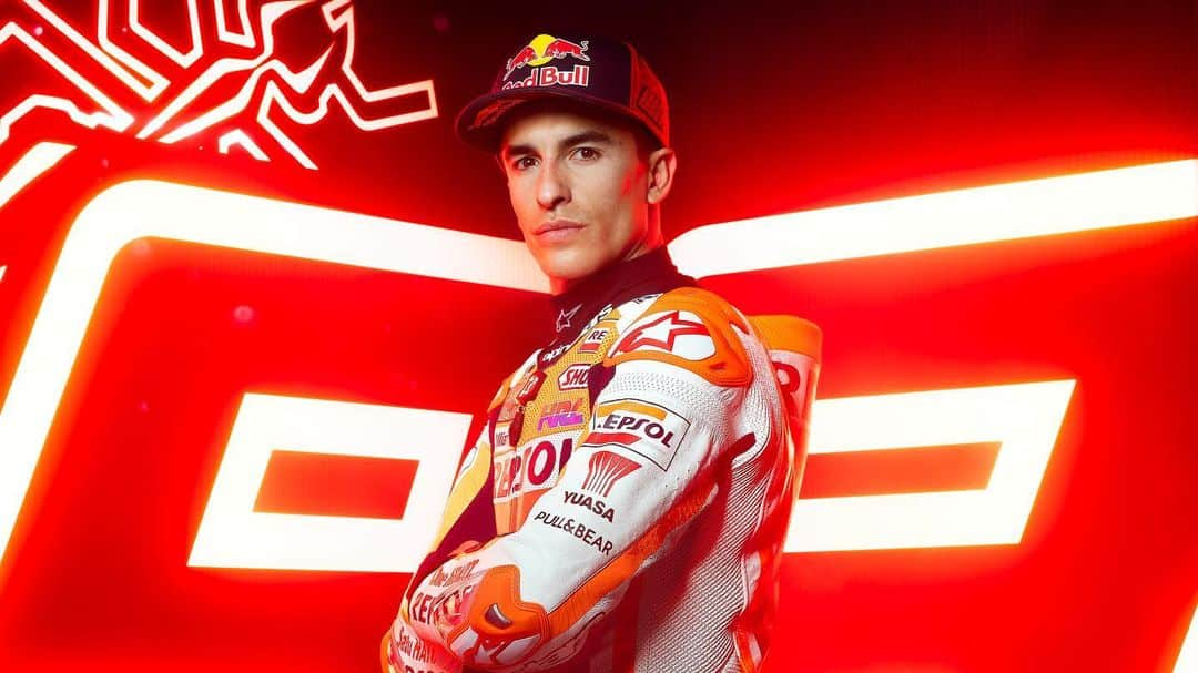 レプソル・ホンダさんのインスタグラム写真 - (レプソル・ホンダInstagram)「A new challenge, but one @marcmarquez93 is ready to overcome. ⠀⠀⠀⠀⠀⠀⠀⠀⠀ #MotoGP #MM93 #MarcMarquez #Repsol #Honda #RepsolHonda #HRC #RC213V #ThePowerOfDreams #Racing #Motorcycle #Team #OneHeart」2月23日 1時15分 - hrc_motogp