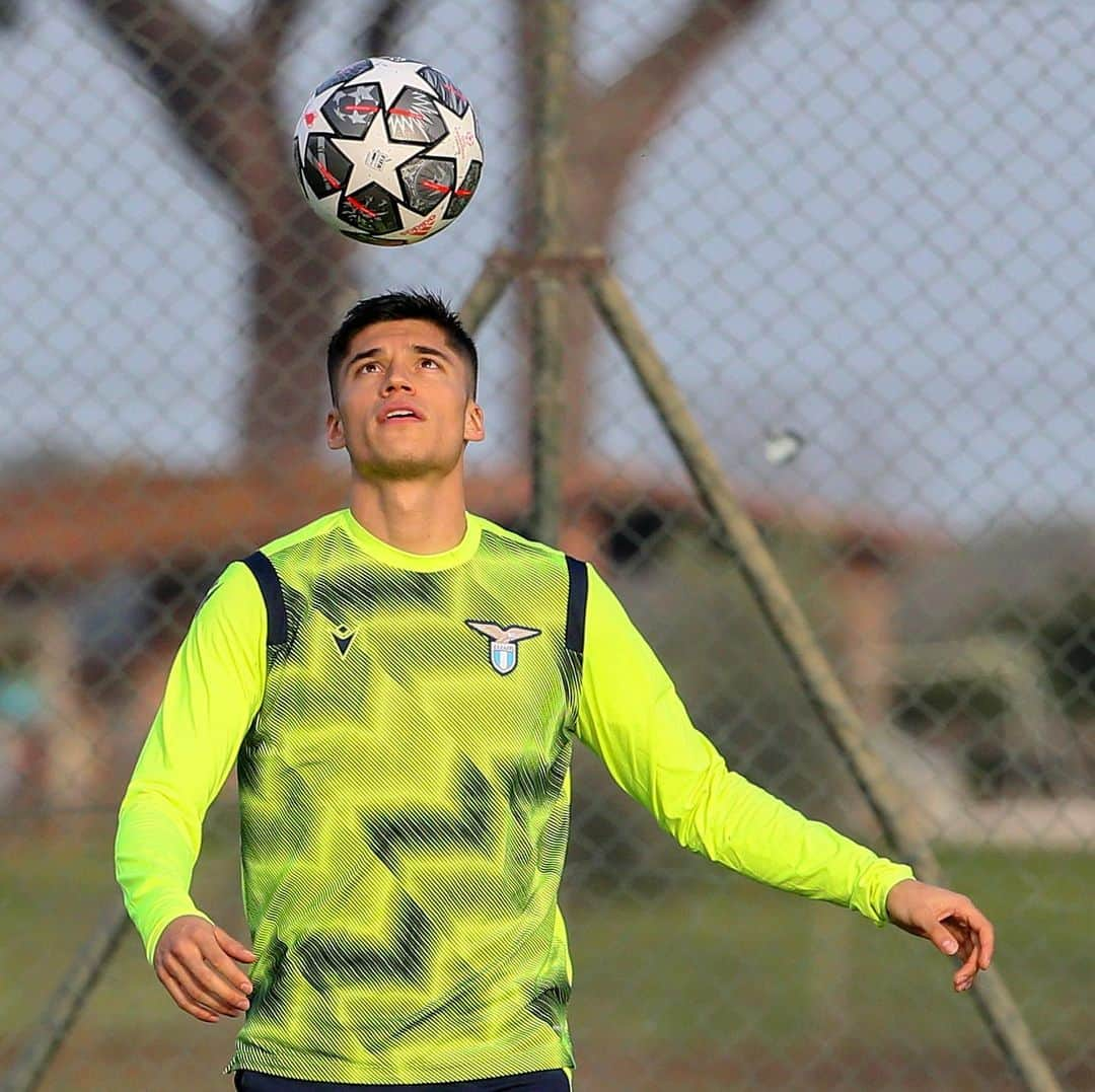 SSラツィオさんのインスタグラム写真 - (SSラツィオInstagram)「🔥 Last training session before #LazioBayern!  #UCL #CMonEagles 🦅」2月23日 1時42分 - official_sslazio