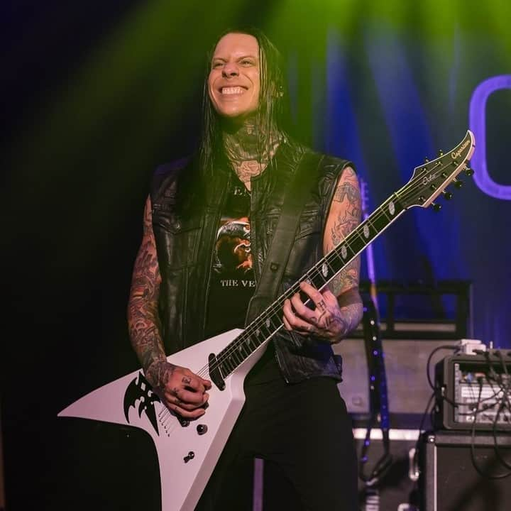 Queensrycheさんのインスタグラム写真 - (QueensrycheInstagram)「Parker Taking Hold at Clearwater Casino in Suquamish, WA (photo credit @limsangphotography) #queensryche #theverdicttour #clearwatercasino #parkerlundgren #guitarist #guitarplayer #backupvocalist #guitarteacher #caparisonguitars #talentedmusician #wemissourrychers #wemissperforming」2月23日 2時33分 - queensrycheofficial