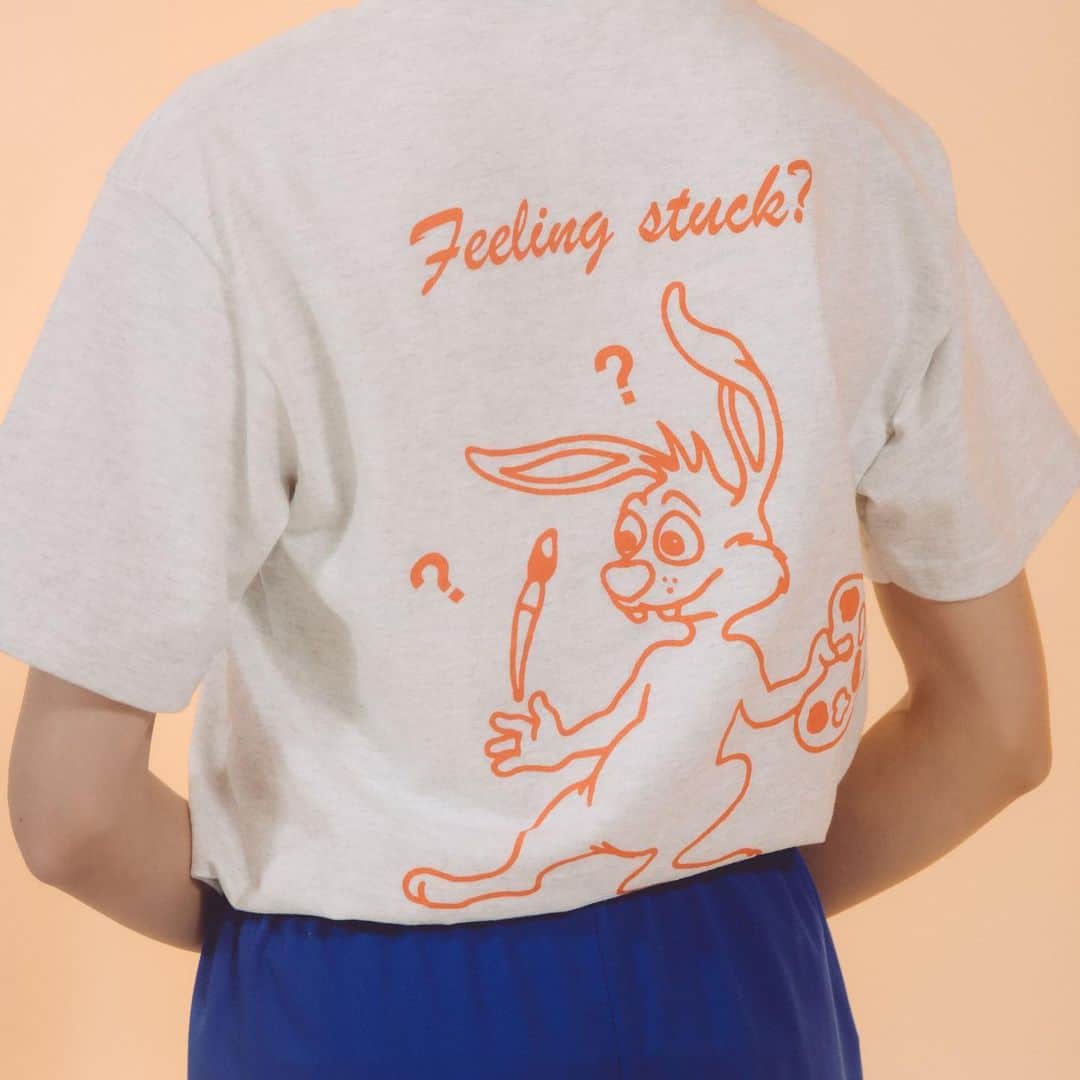 トロ・イ・モアのインスタグラム：「Available now at store.toroymoi.com   📷 @robbieaugspurger」