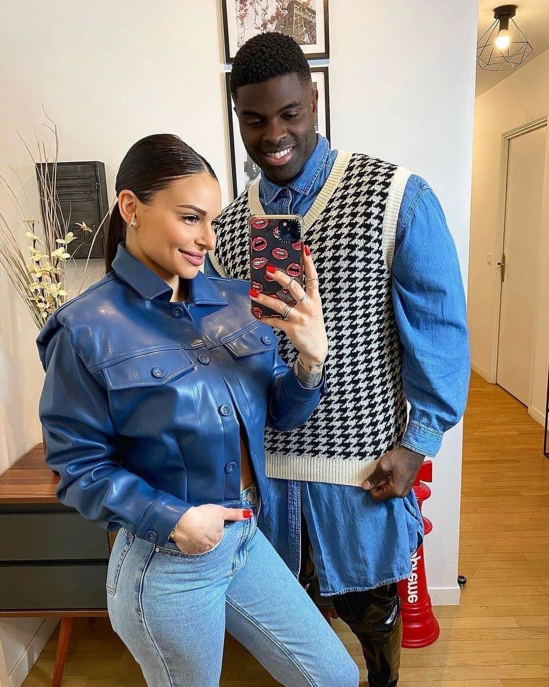 SHEINのインスタグラム：「Killin' it! 💙⚡ @cequenousommes  Shop Item #: 1734491  #SHEINgals #SHEINstyle #SHEINSS21 #couplegoals」