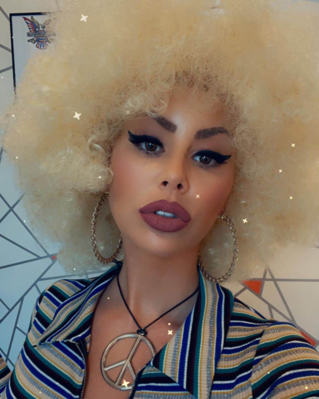 アンバー・ローズのインスタグラム：「Groovy baby 🍀」