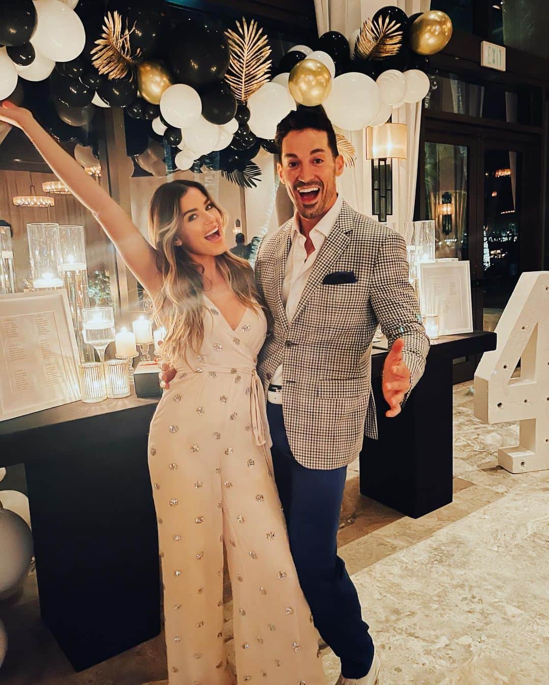 ジョジョ・フレッチャーのインスタグラム：「Happy Happy Birthday big brother!! Love you!!!! @benpatton」