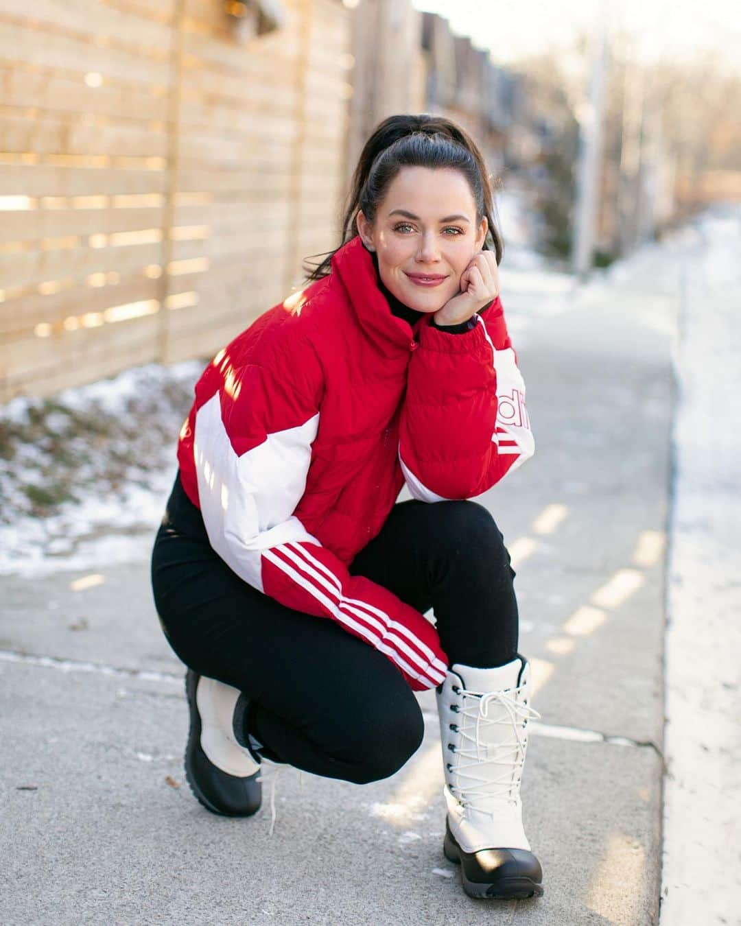 テッサ・ヴァーチュさんのインスタグラム写真 - (テッサ・ヴァーチュInstagram)「❤️❄️❤️」2月23日 3時32分 - tessavirtue17