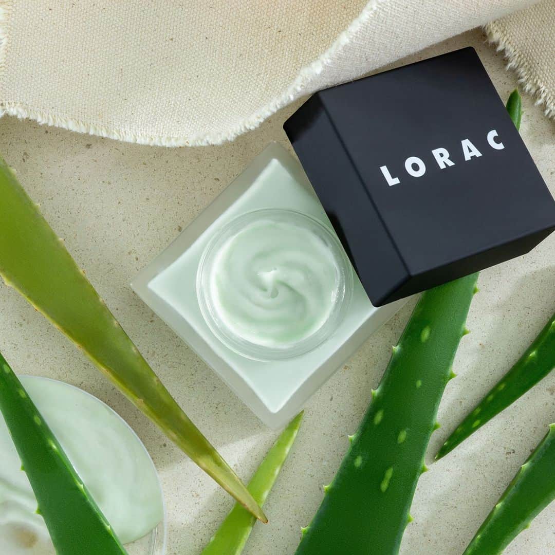 LORACのインスタグラム：「Aloe Vera to instantly hydrate, soothe and cool even the most sensitive skin 🌱💦 DEWY CANVAS PREP Moisturizer + Primer available NOW for $35 on LORAC.com & coming soon to ULTA.com! Link in bio!  Art Direction @thechrissaltzman // Photo @_ashley_crichton_ // Styling @amy.lipnis  #LORAC #LORACCosmetics @ultabeauty」