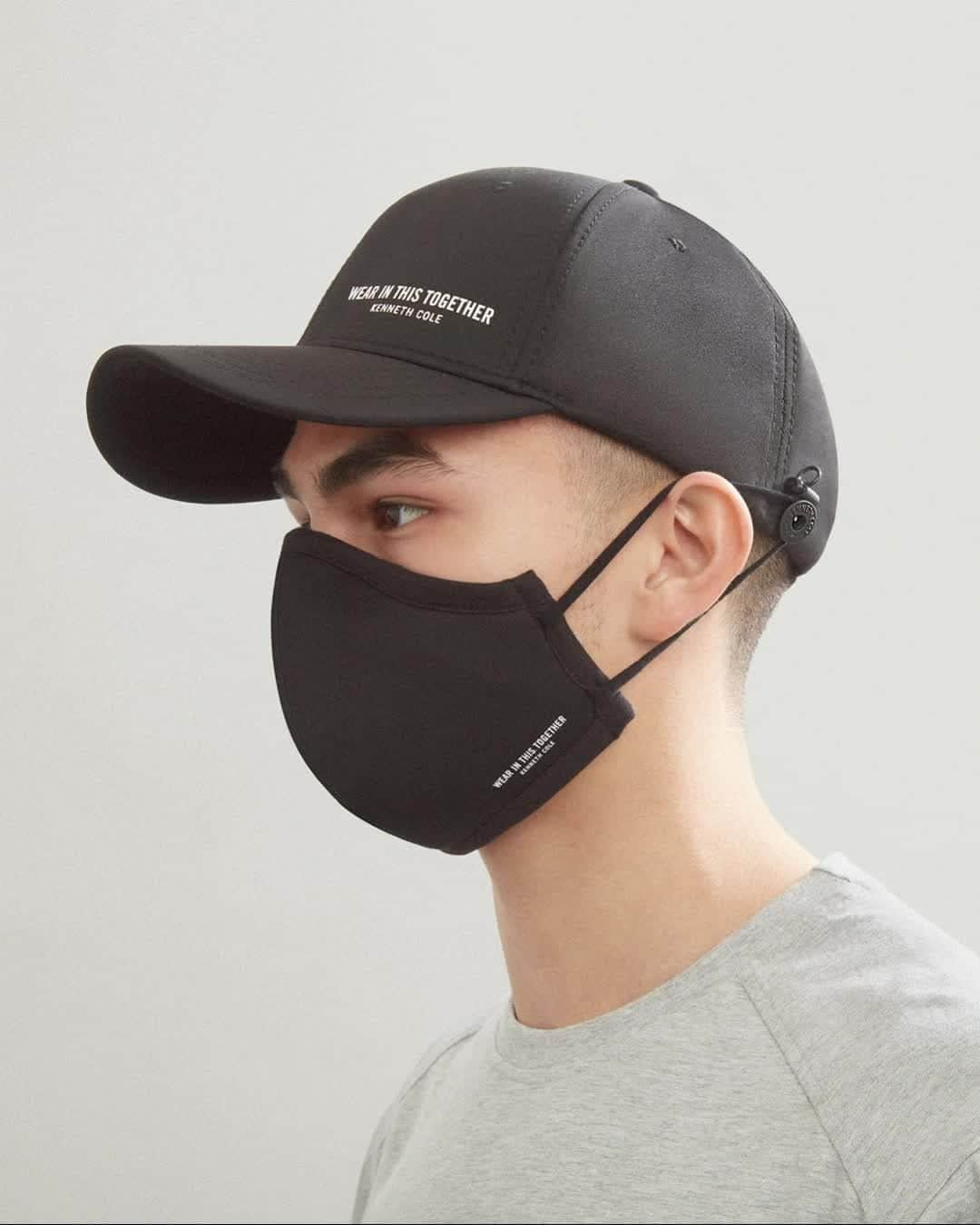 ケネスコールのインスタグラム：「Introducing our Neo-Normal Hat, specially designed to give your ears a break from face mask straps. 😷 🧢   #facemaskfashion #wearinthistogether #kennethcole」