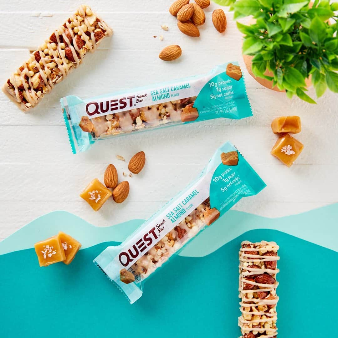 questnutritionさんのインスタグラム写真 - (questnutritionInstagram)「Have you tried the Snack Bars? 1-2g of sugar, 10g of protein, & 5g net carbs. 💪😍」2月23日 4時07分 - questnutrition