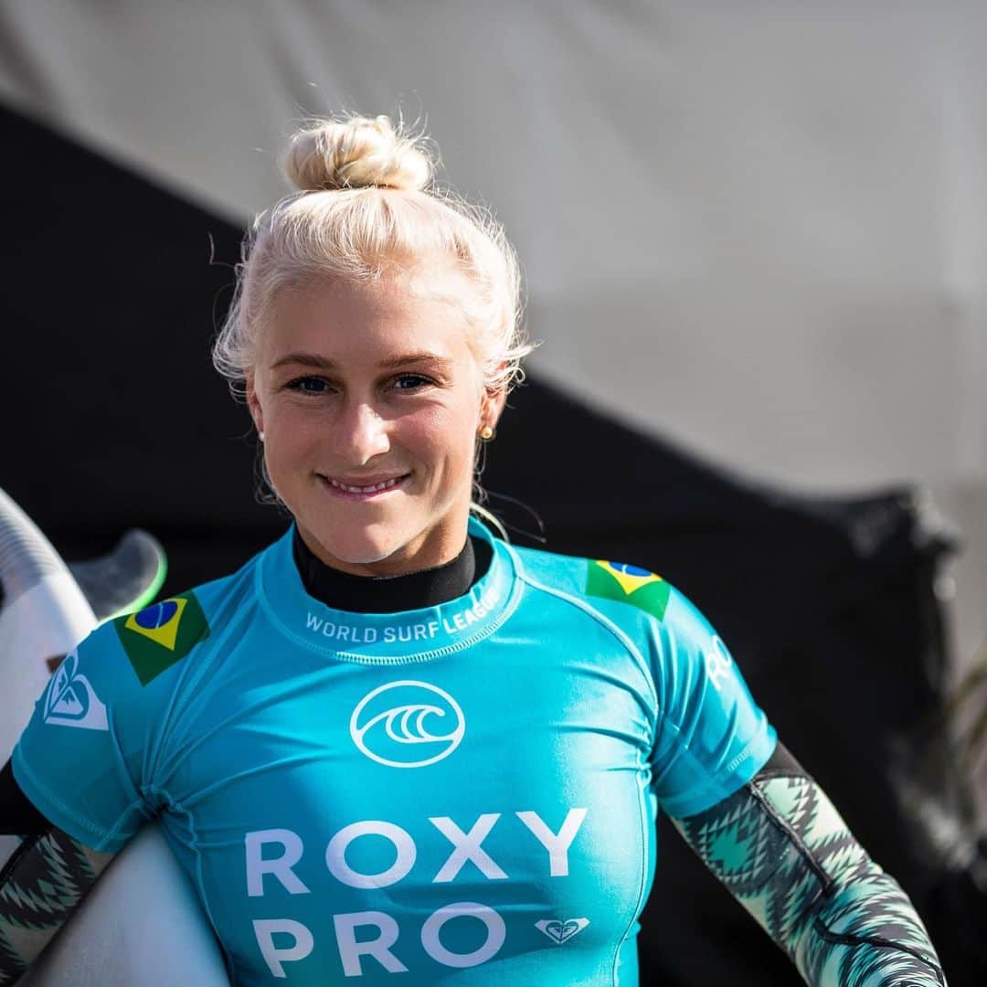 タティアナ・ウェストン・ウェブのインスタグラム：「Last year I had two 2nd place results. One at the @supergirlpro & one at #rumbleattheranch. Feeling so close to getting back in the jersey! I can’t wait ⚡️💪🏻 estou ficando muito animada pra colocar a lycra de novo! Australia Tá chegando logo mais #vamoquevamo」
