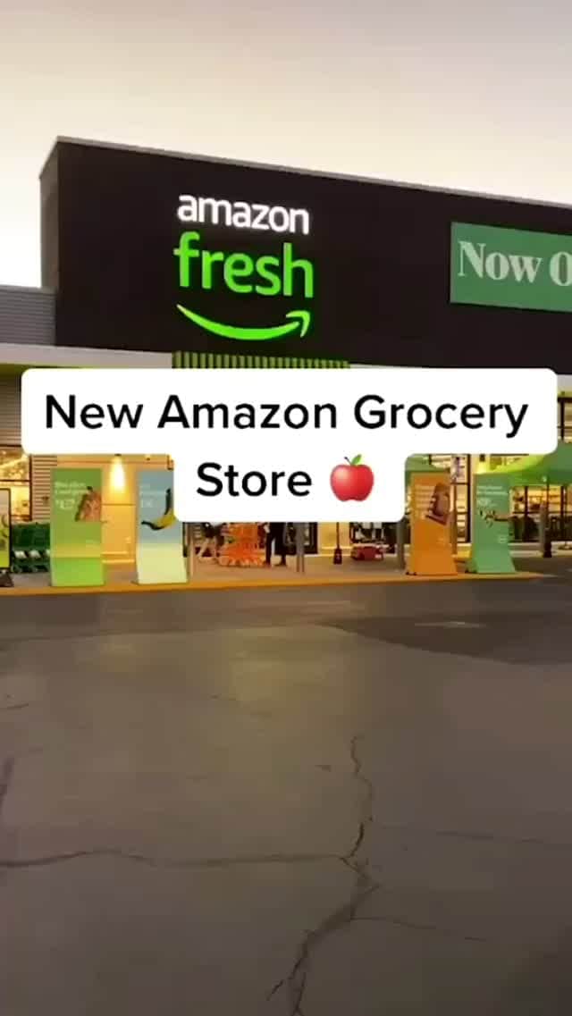 Amazonのインスタグラム：「Amazon Dash Cart (smart 🛒)+ no checkout lines = Amazon Fresh’s seamless shopping experience 🛍 l 📸: @itsmelgracee」