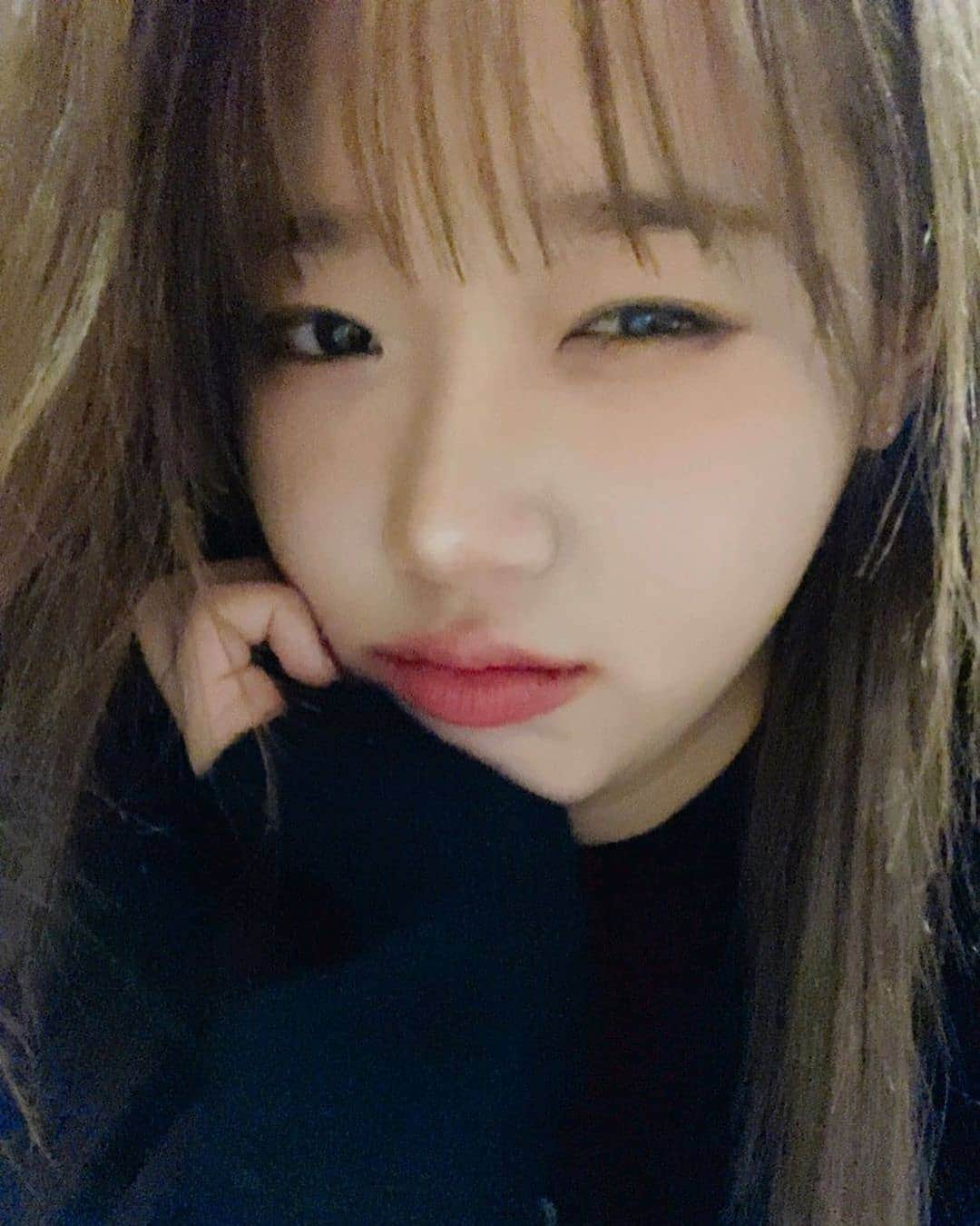 チェ・ユジョンさんのインスタグラム写真 - (チェ・ユジョンInstagram)「🌻🌻」2月23日 15時25分 - yoojung_weme