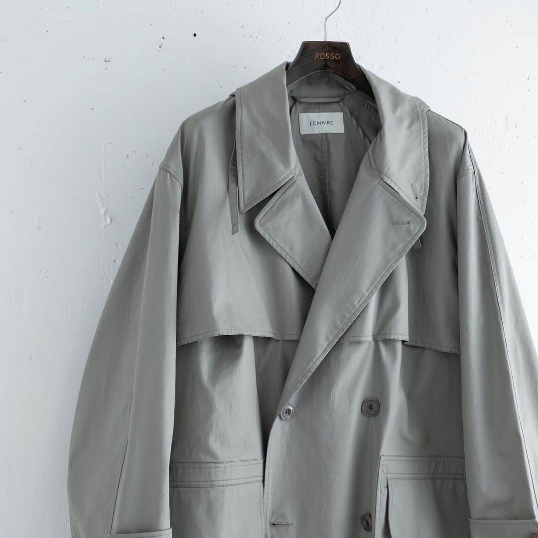 ROSSO MENさんのインスタグラム写真 - (ROSSO MENInstagram)「SELECT  COAT by 【LEMAIRE】 "TECHNICAL PARKA" col : MIST GRAY size : 44,46  お取り扱い店舗﻿ ◾︎ROSSO ミント神戸店﻿ Tel : 050-2017-9117 ﻿ ※上記店舗のみでのお取り扱いにつき、値段、在庫等のお問い合わせにつきましても上記の店舗までお願い致します。  #urbanresearchrossomen #rossomen #urbanresearchrosso_kobe #urbanresearch #lemaire」2月23日 14時01分 - urban_research_rosso_men
