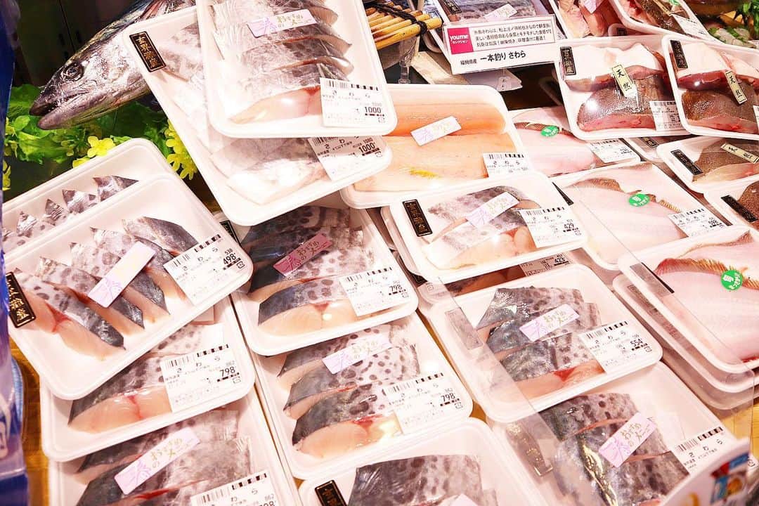 LECT レクトさんのインスタグラム写真 - (LECT レクトInstagram)「【旬を味わう vol.17】 . 春のお魚は美味しいんです。 youme食品館では旬のお魚が揃っております。 鰆や関あじ、かつおなど、、、 鰆は西京焼きもいいですが、天ぷらもおすすめです。 . . . #lect #レクト #youme食品館 #食品売り場 #スーパーマーケット #春の味覚 # #鰆 #関アジ #鰹 #旬の食材 #旬のもの #ショッピングモール #広島市」2月23日 14時08分 - lect_hiroshima