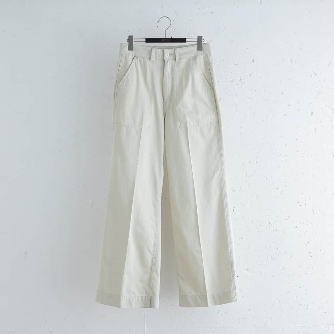 ROSSO MENさんのインスタグラム写真 - (ROSSO MENInstagram)「SELECT  PANTS by 【LEMAIRE】 "DENIM WIDE LEG PANTS" col : IVORY size：46  PANTS by 【LEMAIRE】 "BELTED PLEAT PANTS" col : TAUPE size : 44,46  お取り扱い店舗﻿ ◾︎ROSSO ミント神戸店﻿ Tel : 050-2017-9117 ﻿ ※上記店舗のみでのお取り扱いにつき、値段、在庫等のお問い合わせにつきましても上記の店舗までお願い致します。  #urbanresearchrossomen #rossomen #urbanresearchrosso_kobe #urbanresearch #lemaire」2月23日 14時20分 - urban_research_rosso_men