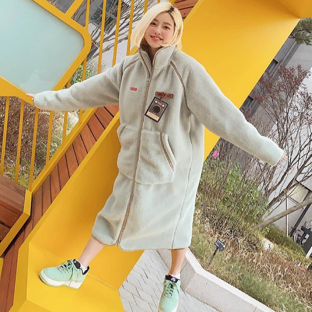 Dj Sodaのインスタグラム：「나랑 놀아줄 사람??💛💚」