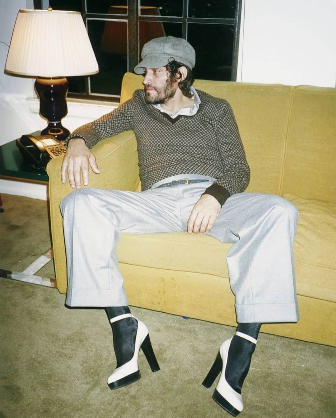 のインスタグラム：「飛散量半端ない。  Purple 06 #VincentGallo #mood」