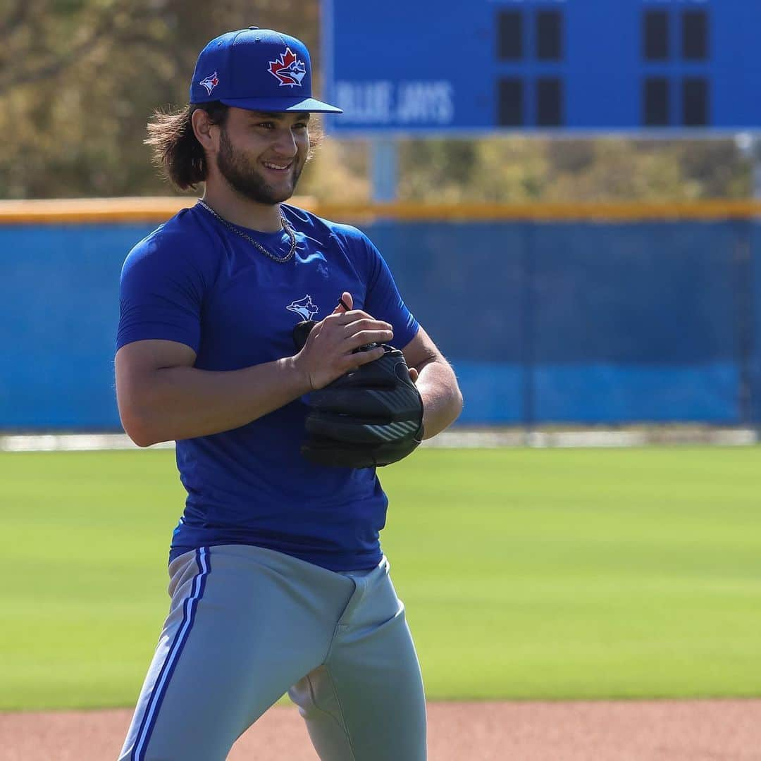 トロント・ブルージェイズさんのインスタグラム写真 - (トロント・ブルージェイズInstagram)「Did you miss us? 😃 #SpringTraining」2月23日 6時33分 - bluejays