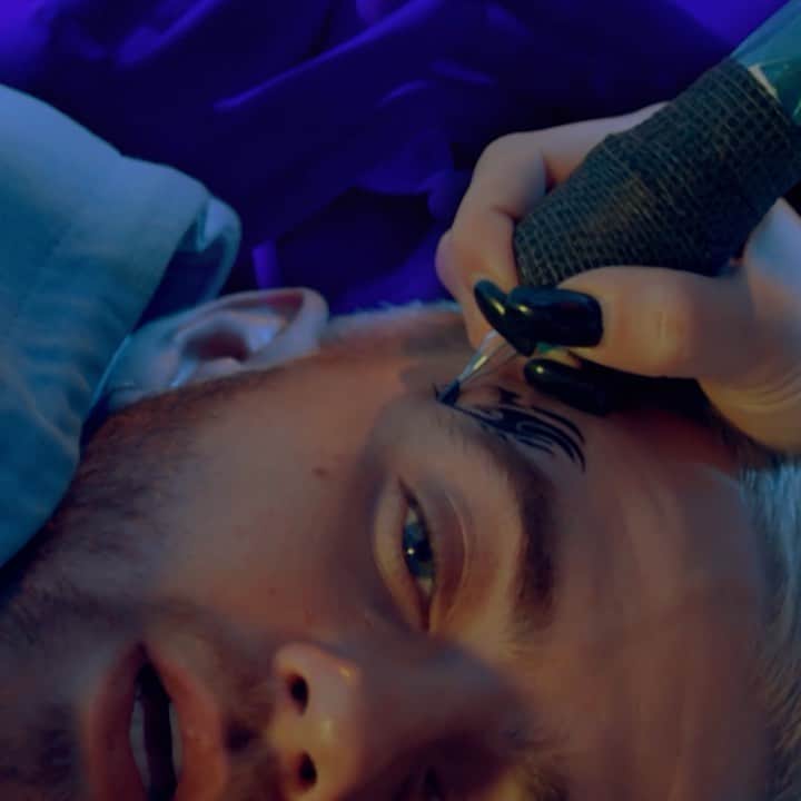 ジャック・ジョンソンのインスタグラム：「CASAMIGOS is doin numbers, go watch on YouTube! Link in bio」