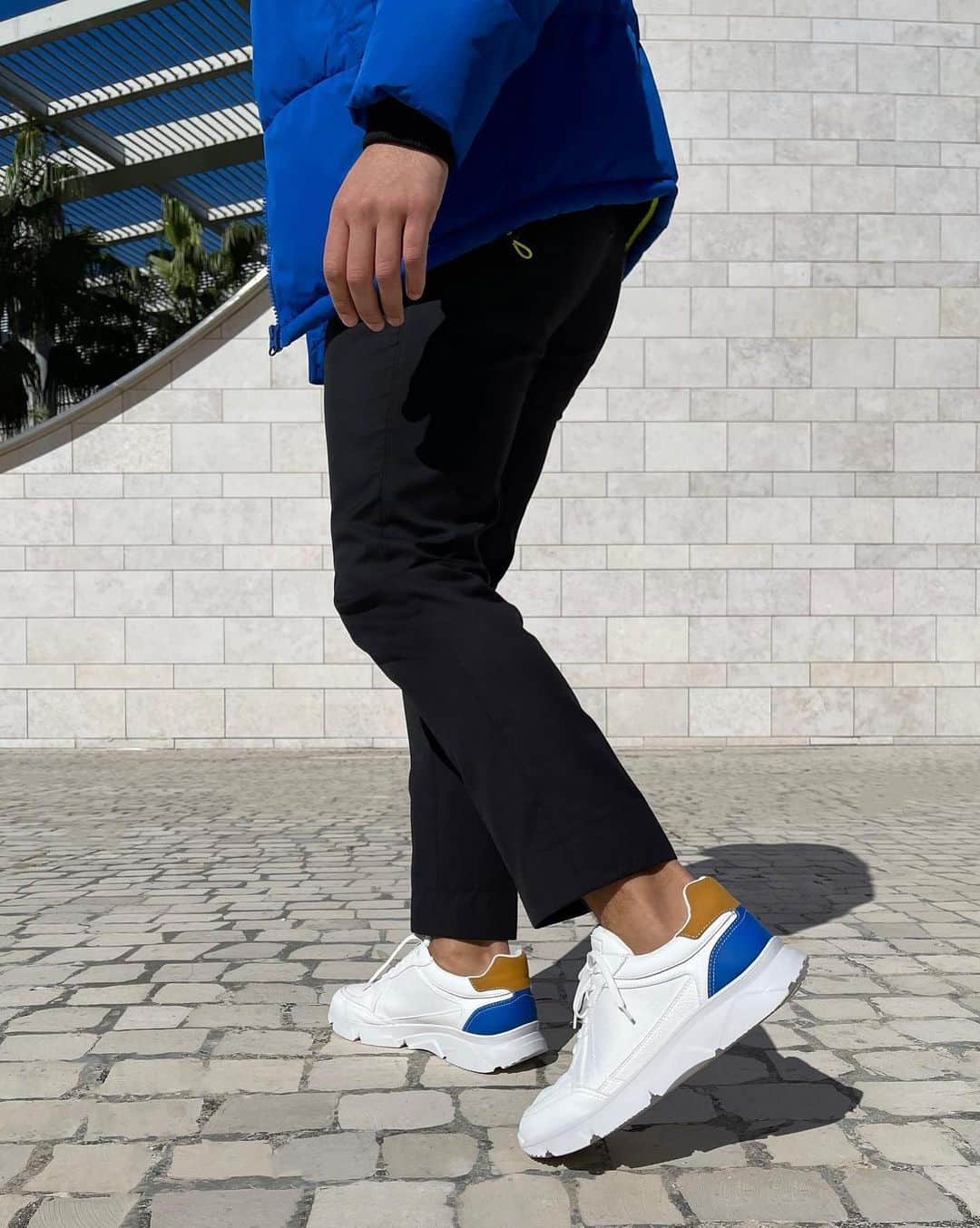ALDO shoesさんのインスタグラム写真 - (ALDO shoesInstagram)「Into the blue. We spotted our #AldoCrew champ @tiagofarianeto sporting the newest kicks on the block: Bradd. Get your pair in bio. #manicmonday #aldoshoesportugal」2月23日 7時38分 - aldo_shoes