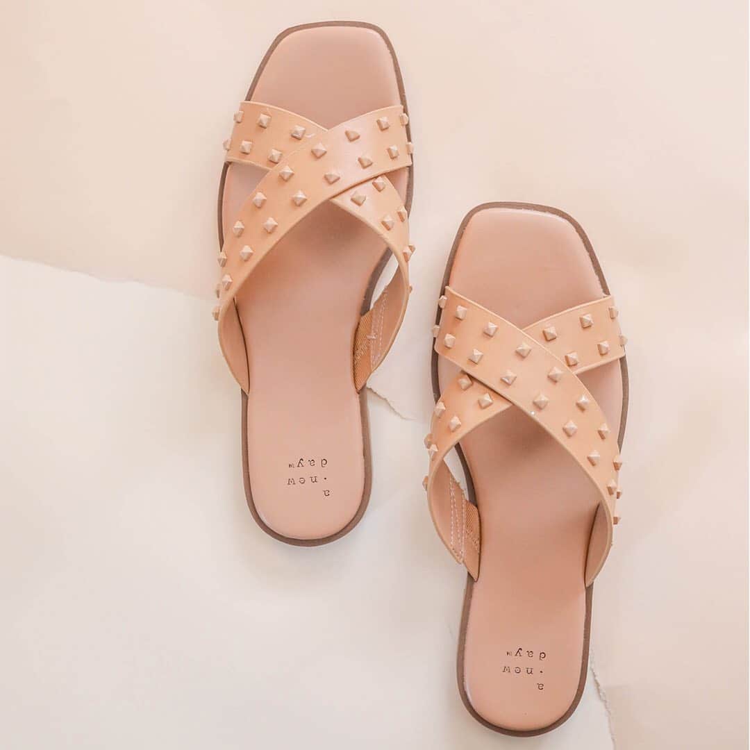 Target Styleのインスタグラム：「New neutrals ☀ (and more spring shoes via link in bio). #ANewDay」