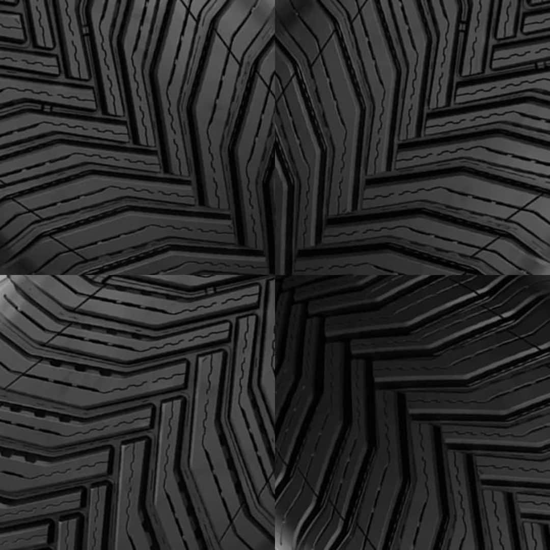 ミシュランのインスタグラム：「It’s not an optical illusion. The MICHELIN® CrossClimate®2 tire treads can take on the road and the weather that comes with it.  #CrossClimate2」