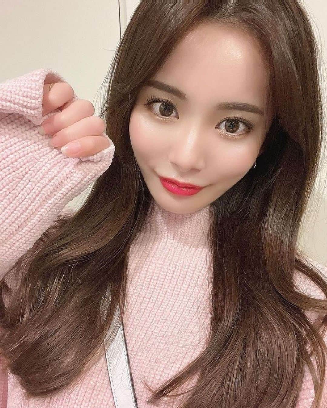 神出鬼没の【キャバ図鑑】のグルメインスタ