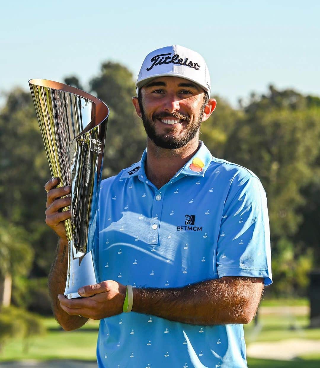 マックス・ホーマのインスタグラム：「The Dodgers and Lakers got it done, figured I needed to make it a clean sweep for the city of LA! Dream come true. I appreciate all the love! #golf」