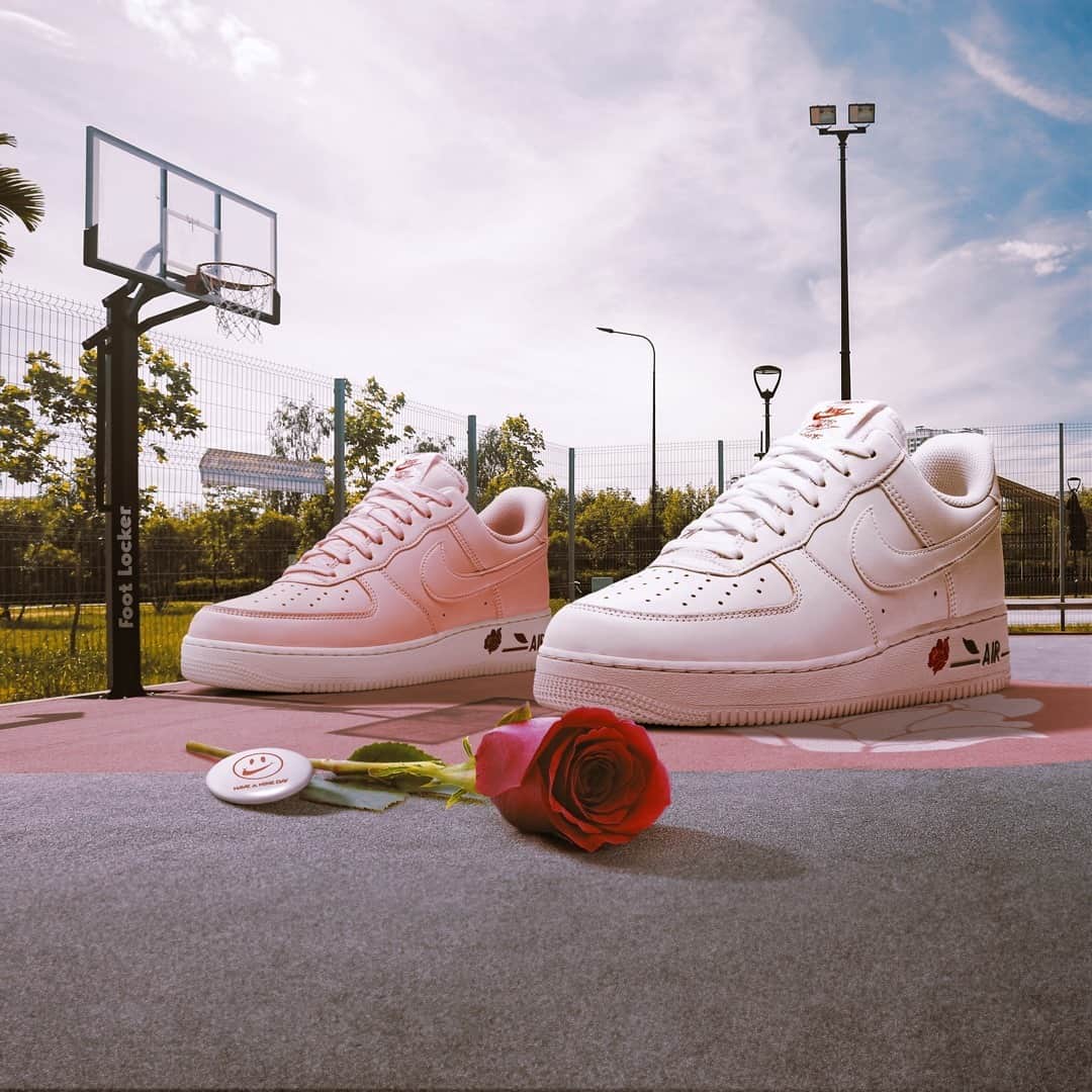 のインスタグラム：「Have a Nike Day 🌹 Air Force 1 LX launches February 25th!」
