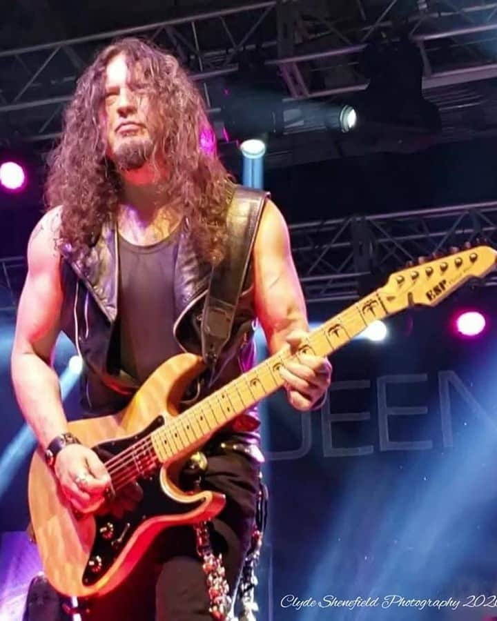 Queensrycheさんのインスタグラム写真 - (QueensrycheInstagram)「Michael at the House Of Blues in Anaheim, CA (photo credit Clyde Shenefield Photography) #queensryche #theverdicttour #hobanaheim #michaelwilton #whip #guitarist #guitarplayer #bamf #espguitars #foundingmember #wemissourrychers」2月23日 8時30分 - queensrycheofficial