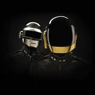 Block.fmのインスタグラム：「Daft Punk、解散が報じられる  『Epilogue』という約8分の動画が公開。28年の活動に終止符を打つ。  続きはlink in bio」