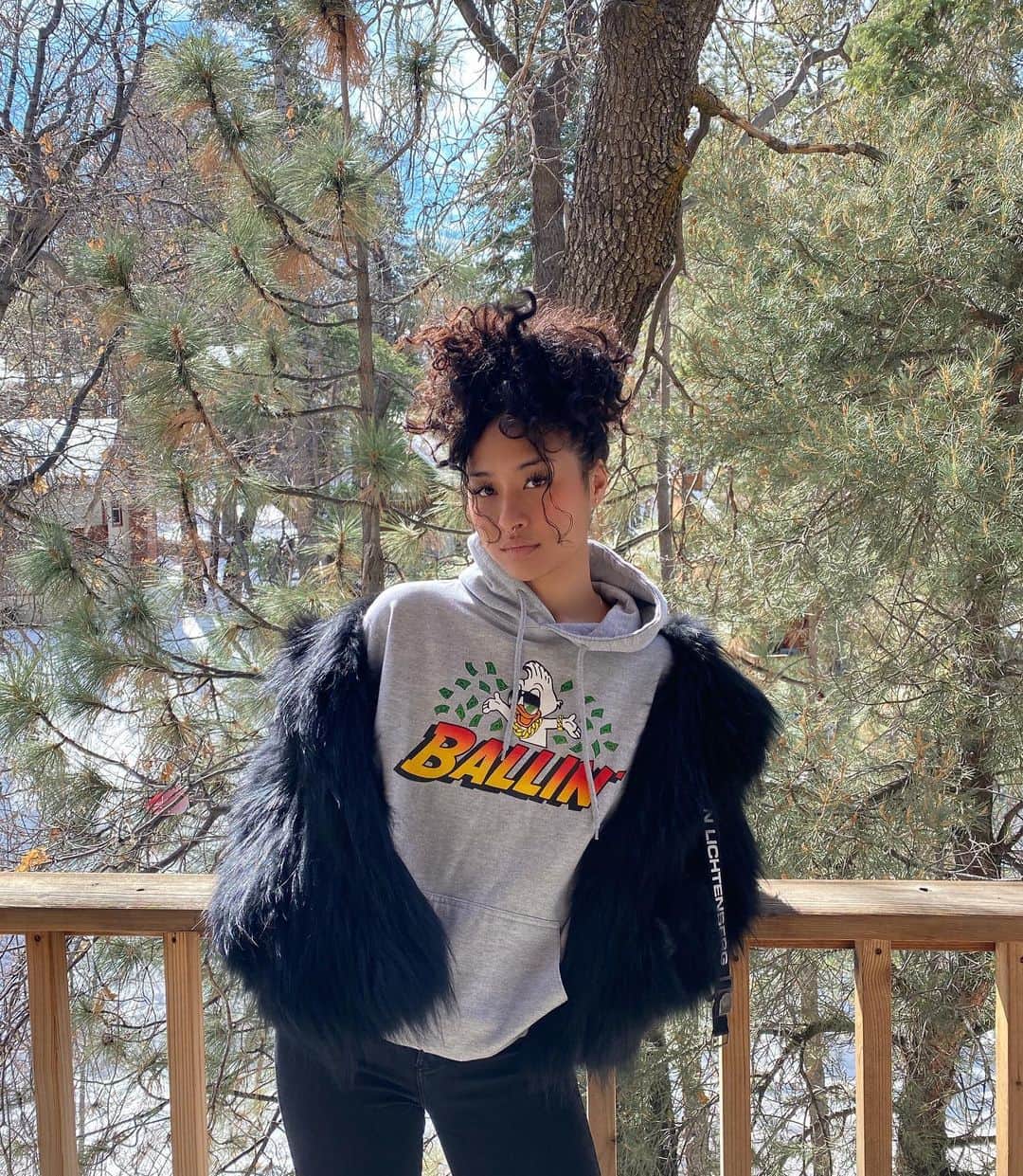 ブライアン・リッテンバーグのインスタグラム：「BALLIN’ IN BIG BEAR 🦆💵 #brianlichtenberg」