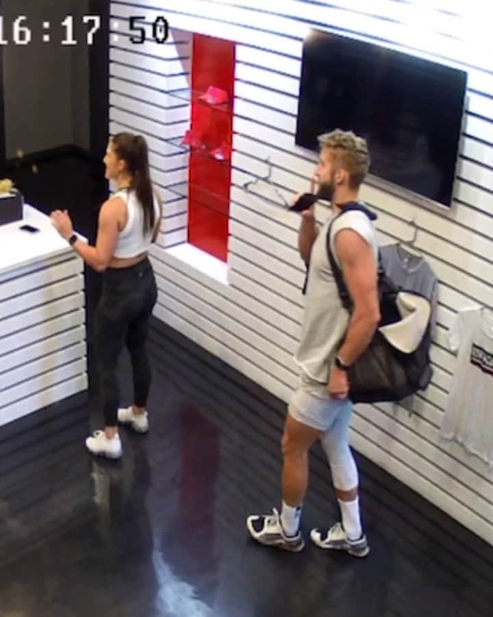 ショーン・ブースのインスタグラム：「Welcome to BOO-thcamp 👻 Vol. 1 @boothcampgym」