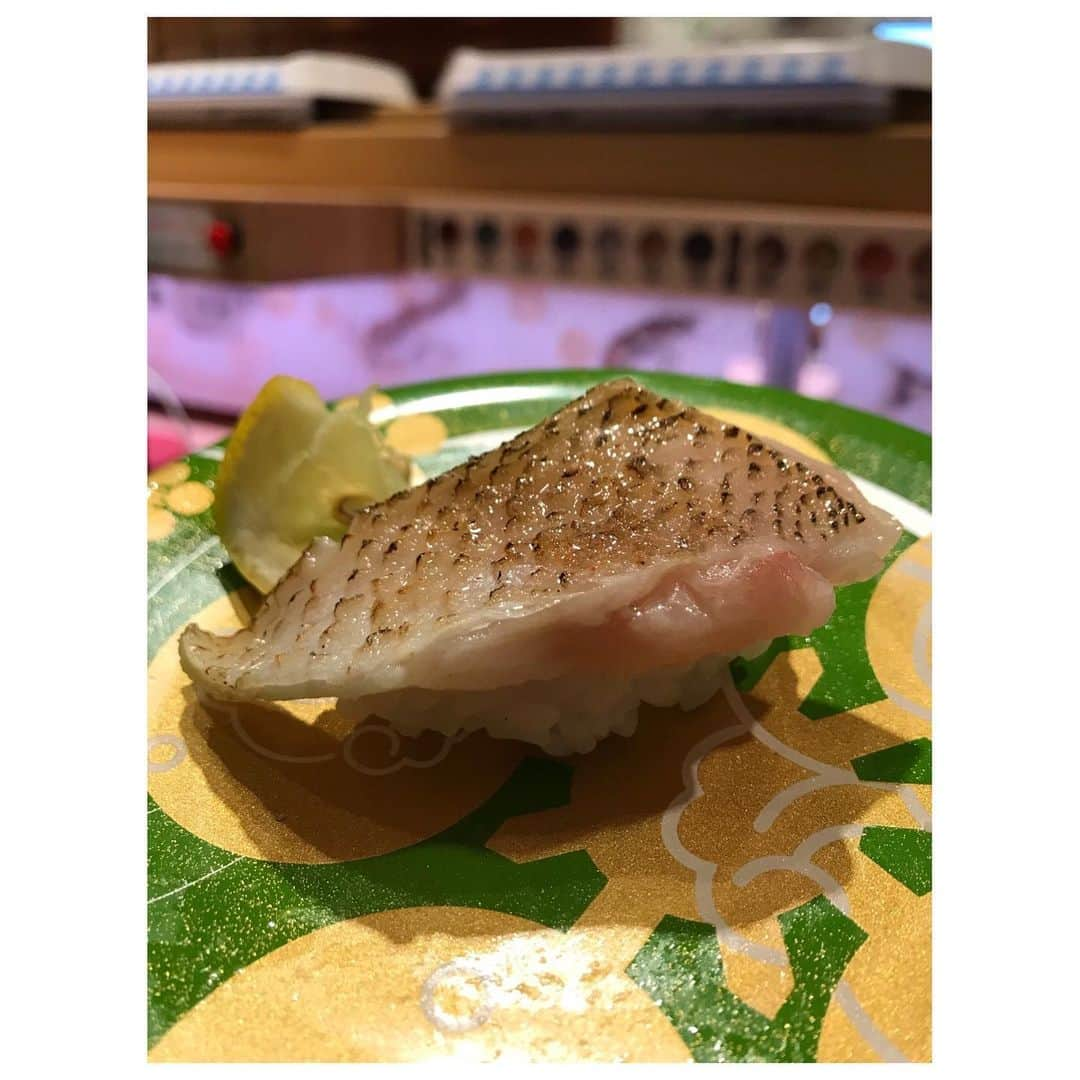 去来川奈央さんのインスタグラム写真 - (去来川奈央Instagram)「. のどぐろ炙り🐟♪ ほたるいか🦑  回転寿司の域を はるかにこえてる 大阪ドーム行ったら 絶対これ🍣🤤笑  #時差投稿 #もりもり寿司 #金沢寿司 #のどぐろ #ほたるいか #金沢いきたい #大阪ドーム」2月23日 10時49分 - nao.isagawa