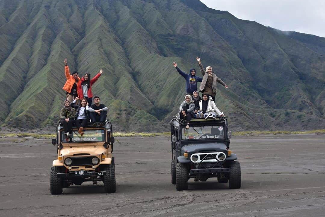 アユ・ティンティンさんのインスタグラム写真 - (アユ・ティンティンInstagram)「Our trip ⛰🍃😍」2月23日 11時02分 - ayutingting92