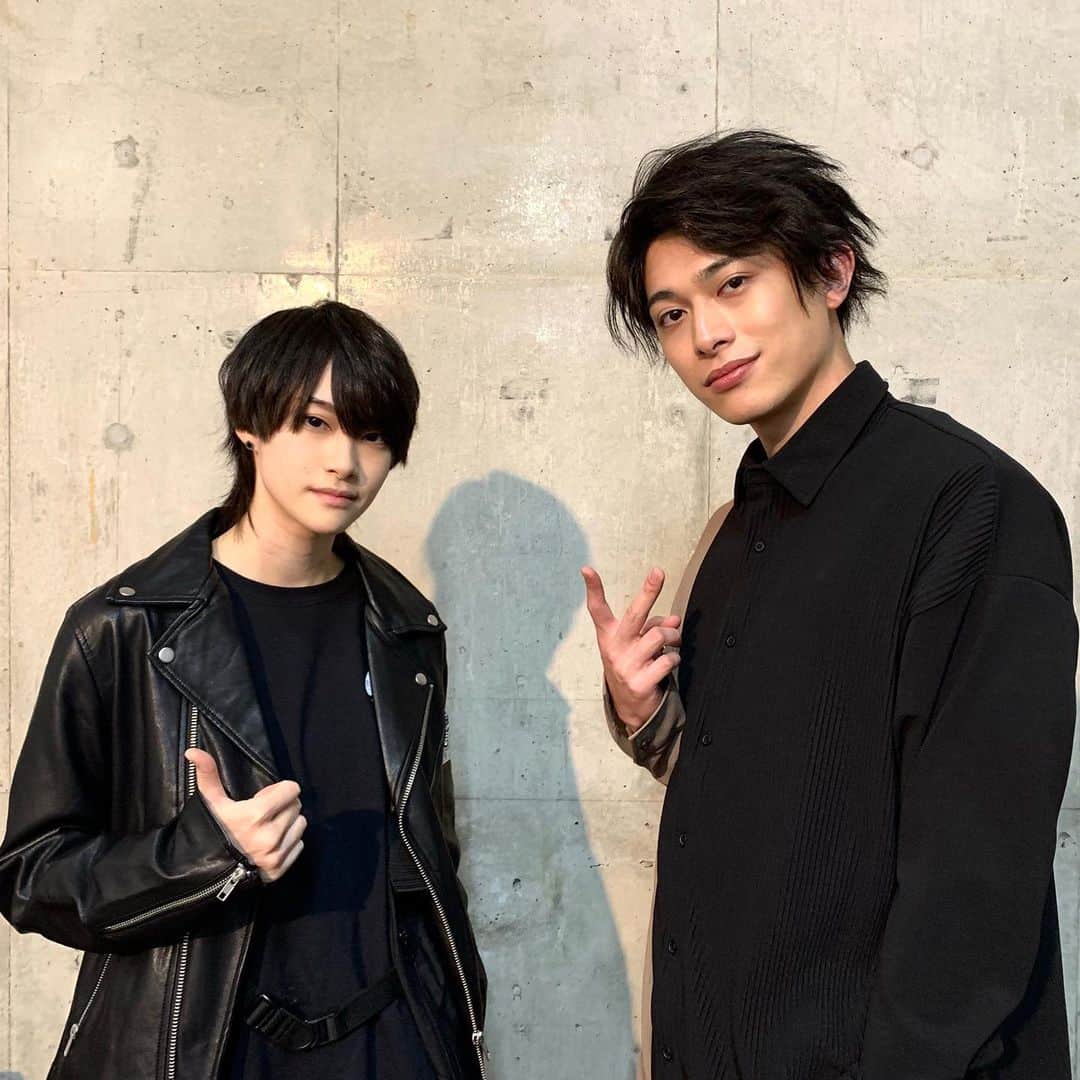 のインスタグラム：「KINGLYMASKさんの撮影で会ったよー！！中山パイセン！！😁  #kinglymask」
