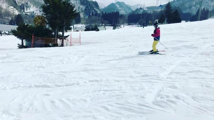 Negiccoのインスタグラム：「﻿ ﻿ アルバム見返していたらシリーズ。﻿ 2019年。﻿ また苗場でスキーやりたい！﻿ ﻿ #苗場スキー場 #Negicco﻿ #Nao☆」