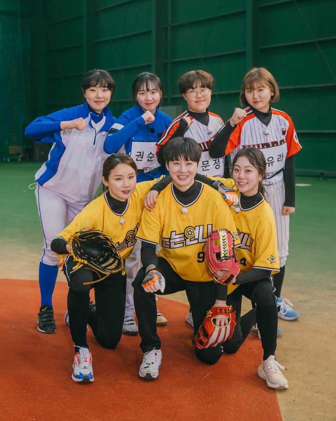 郭珉整のインスタグラム：「⚾️👏🏻🐣  . . 라경이 우리팀~❤️ #노는언니 @noniechannel」