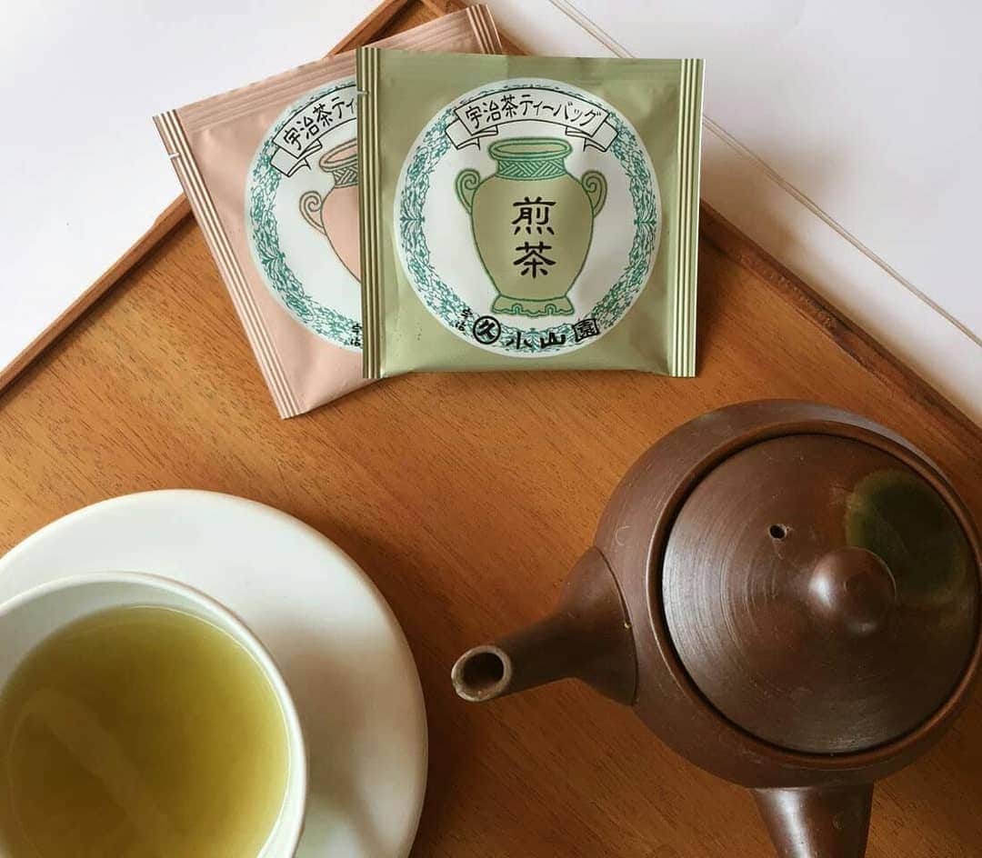 toiro_wagashiのインスタグラム：「The blessed drink of early morning tea✨ Stay well, look after yourself and your loved ones.   #toirowagashi」