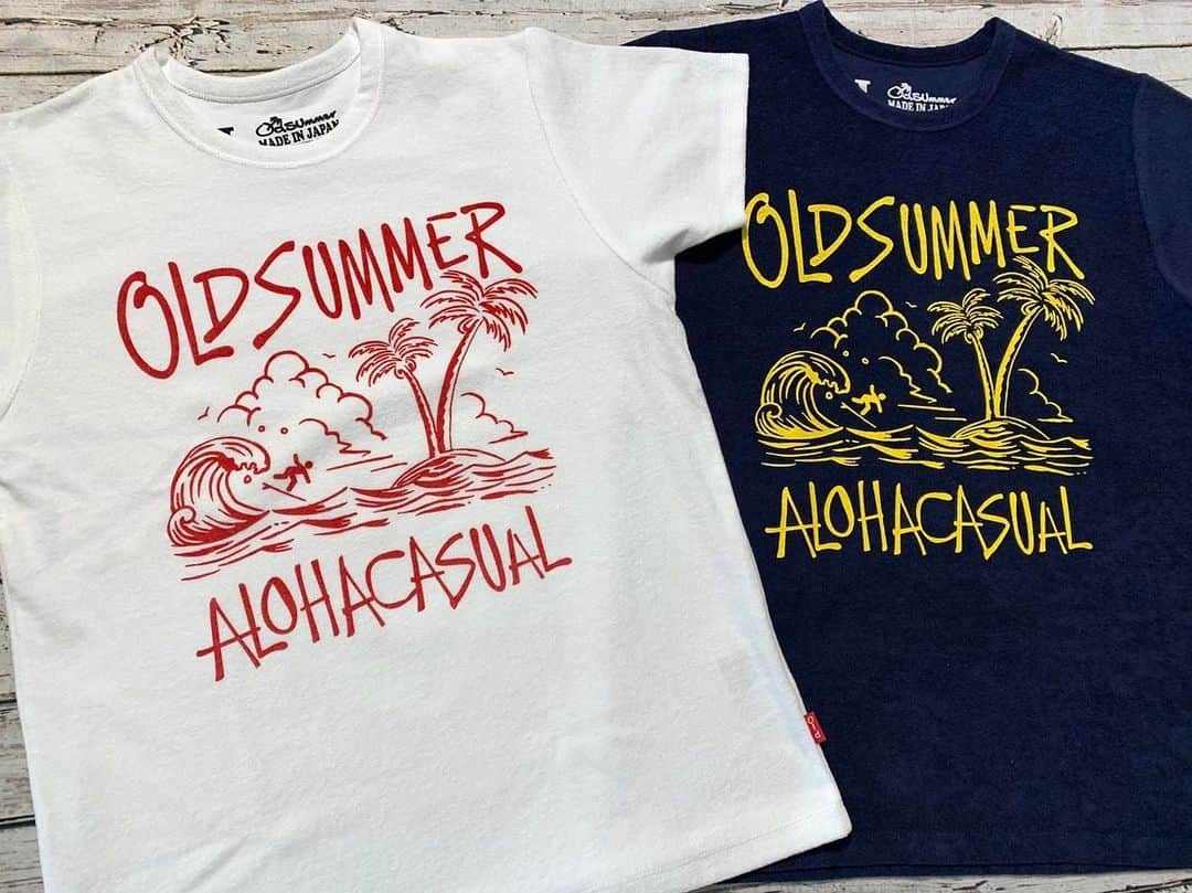 OldSUmmerさんのインスタグラム写真 - (OldSUmmerInstagram)「. 新作パイルTシャツ🌴 . 本日13時発売です🎉 . 柔らかな肌触りで着心地抜群😆✨ . パーカーで人気のサーフィンデザインを採用しました😎🌊 . インナーに合わせても存在感ある一枚です🙌 . 皆さま、ぜひ！ . #oldsummer #オールドサマー」2月23日 12時07分 - oldsummer.tokyo