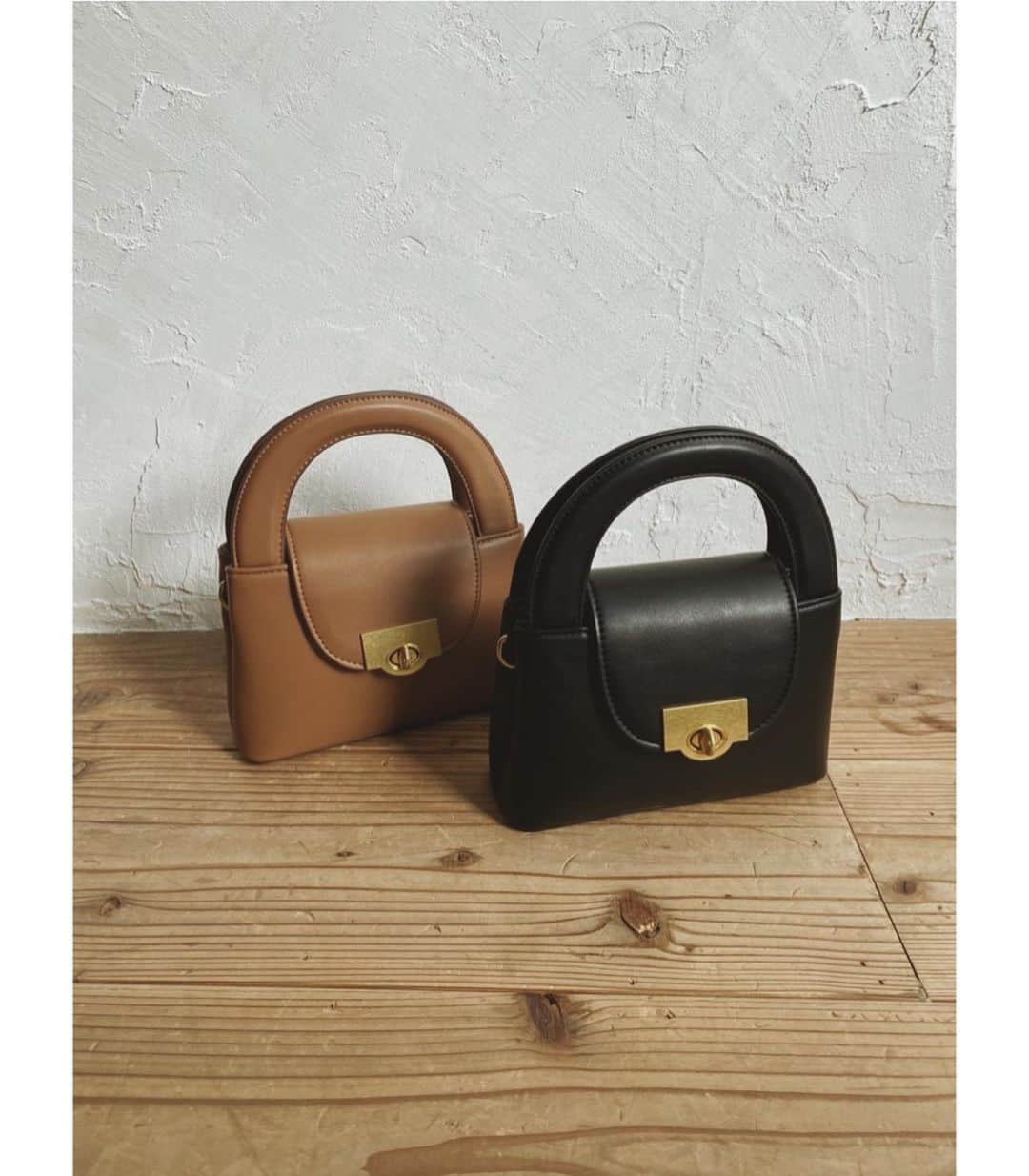 ACYMさんのインスタグラム写真 - (ACYMInstagram)「#restock ✔︎Vintage micro shoulder BAG (CAM,BLK) . . 画像をTAPして詳細をCHECK✈︎ . #ACYM #ootd #outfit #coordinate #instagood #instalike #2021SS #fashion #japan #tokyo #onemilewer #ショルダーバッグ」2月23日 12時13分 - acym_official