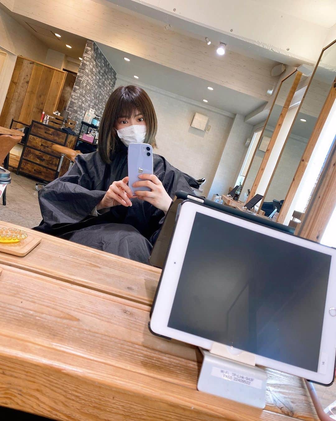 水野夏子さんのインスタグラム写真 - (水野夏子Instagram)「今日は撮影&生放送で対戦なので！！ 気合いを入れてヘアカラー&トリートメント✨  ふぉぉぉお🔥🔥🔥」2月23日 12時25分 - natsukonatsu0830