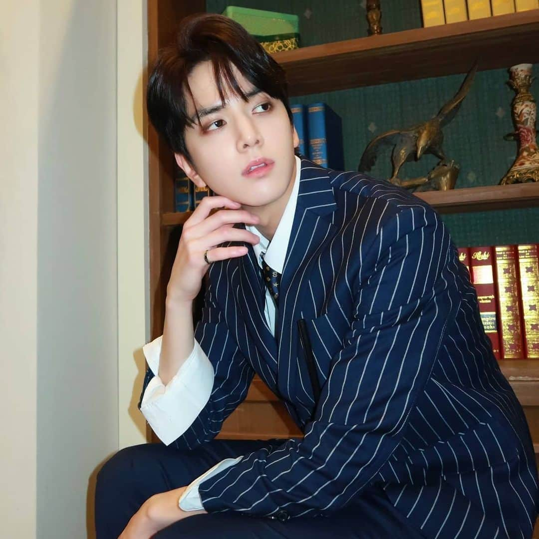 ヨンフンさんのインスタグラム写真 - (ヨンフンInstagram)「Season's Greetings ❤️ #THEBOYZ #더보이즈 #YOUNGHOON #영훈」2月23日 12時28分 - younghoon.theboyz