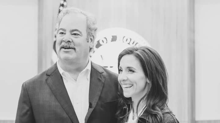 ヒューストン・テキサンズのインスタグラム：「“When the community needs help, we are here."  Cal McNair will serve on the Greater Houston/Harris County 2021 Winter Storm Relief Fund Advisory Board, chosen by Houston Mayor @sylvesterturner. #TexansCare」