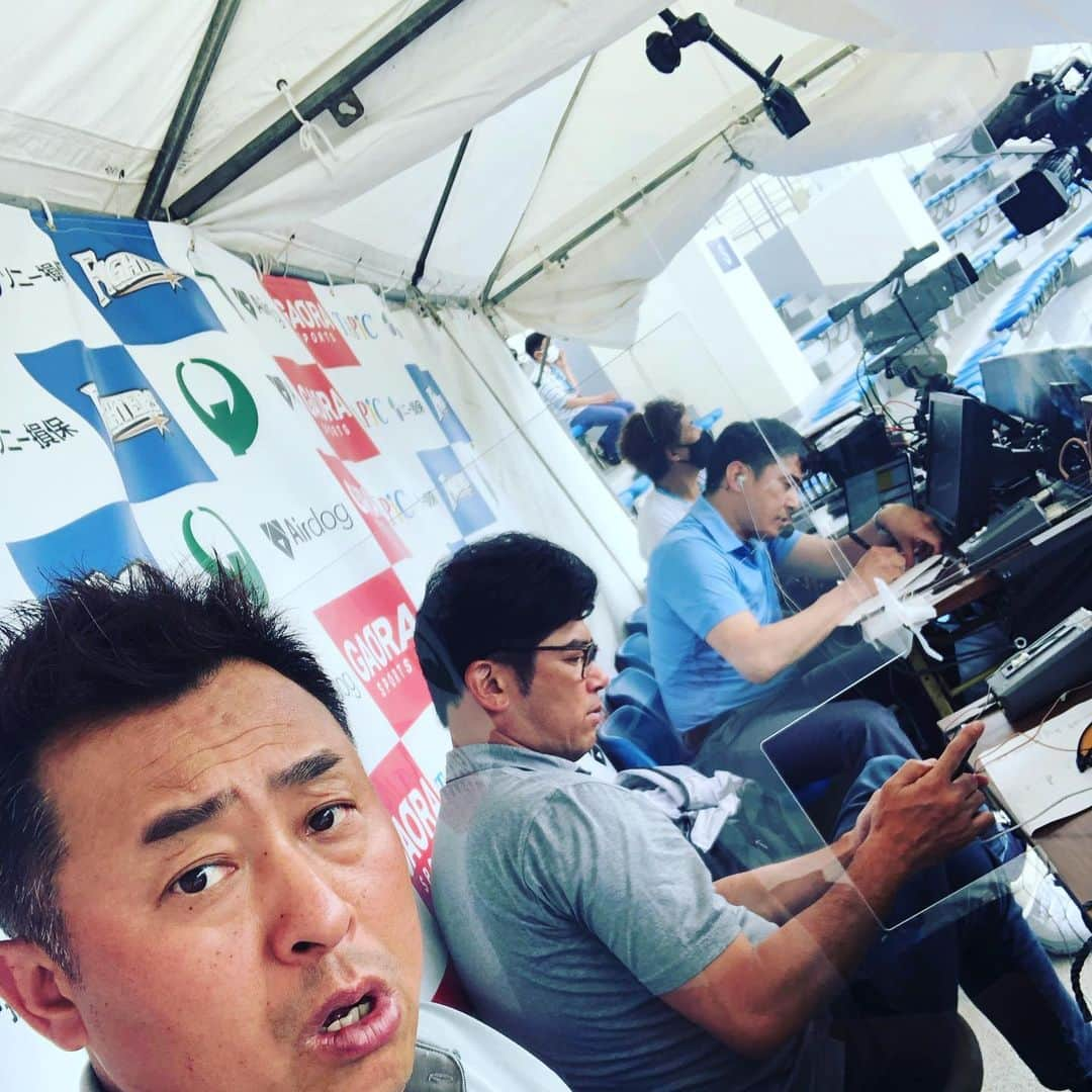 岩本勉さんのインスタグラム写真 - (岩本勉Instagram)「GAORA SPORTS まもなく ファイターズVSイーグルス の 練習試合が始まります〜^_^」2月23日 12時43分 - gun18gun18