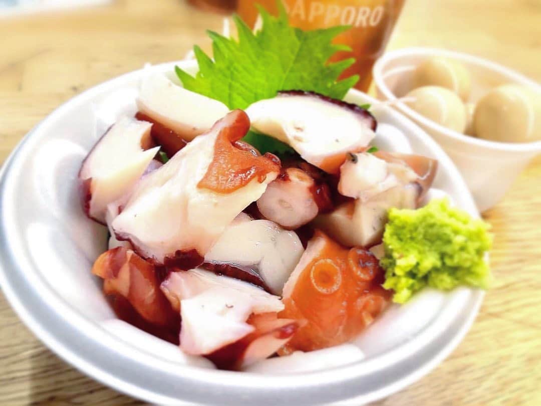 のインスタグラム：「ホッピー通りのタコブツ🐙🐙  #浅草#絶品 #旨い #夜ご飯 #グルメ　#グルメ好きな人と繋がりたい #グルメスタグラム #グルメ女子#夜ご飯#日本料理#followme#followforfollowback#浅草ランチ#浅草グルメ#followforfollowback #followｍe #浅草#浅草寺#着物#浅草#着物レンタル#japan#岡本#ホッピー通り#ホッピー#お酒#お酒好きな人と繋がりたい #お酒好き女子 #レモンサワー#黒ホッピー#白ホッピー」