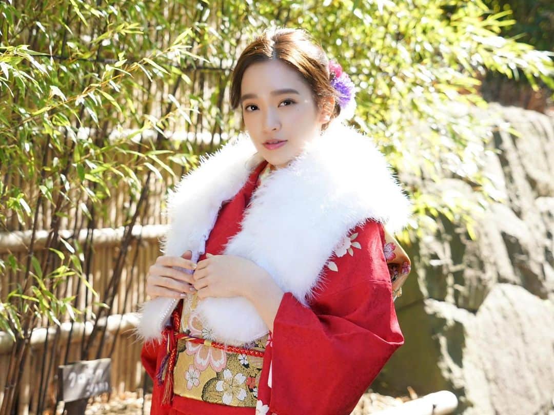 太田麻美さんのインスタグラム写真 - (太田麻美Instagram)「👘❤️🇯🇵  #shooting #japanesegirl #girl #hairarrange #portrait #portraitphotography #晴れ着 #振袖 #着物 #ヘアアレンジ」2月23日 13時11分 - asami0523