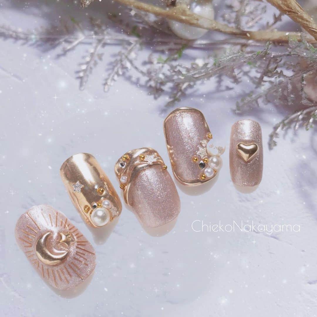 なかやまちえこのインスタグラム：「silky Perl series✨⠀ ⠀ @pregelofficial New color 2/23 release!⠀ ⠀ PREGEL・Betty gel・きまぐれキャット・PREANFA・PREXY商品は、⠀ ネイリストの方は↓ ⠀ プリモール @nail_premall ⠀ http://gelnailshop.com/ ⠀ キャンディポケット @candypocket_official ⠀ http://www.beautysupport.jp/sm/script_main/shoptop.php ⠀ セルフの方は↓ ⠀ ジョイアート @joyartofficial ⠀ http://joyart.biz/ ⠀ ⠀ にて購入頂けます☺️⠀ ⠀ #nail #nails #nailart #ネイル #美甲 #ネイルアート  #japanesenailart #manucure #japanesenails #manicurist #gelnails #أظافر #네일아트 #미용 #vẽmóng #ngườiđẹp  #เพ้นท์เล็บ #искусствоногтя #artedeuñas #เพ้นท์เล็บเจล #ジェルネイルデザイン #ネイルデザイン #senikuku #nagelkunst @prexyofficial」