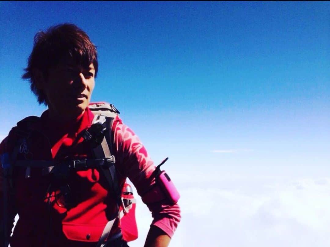 マイケル富岡のインスタグラム：「本日 富士山の日♪ the day of my favorite Mt. Fuji♡ 今年は登れるのかな… #登山部 #芸能登山部 #頂上 #サミット #世界遺産 #日本の美 #富士山 #美しい山 #マイケル富岡 #タレント #俳優 #撮影 #love #nature #lovely #view #mtfuji #worldheritage #beautiful #mountain #actor #actorslife #shooting #summit #フジヤマラブ」