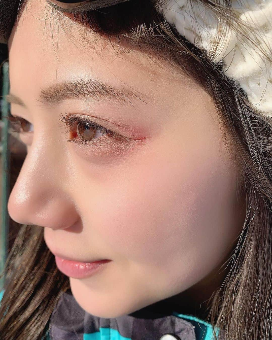 今井美桜さんのインスタグラム写真 - (今井美桜Instagram)「＊ 最近、目を怪我しがち🥺 楽しかったら何でも良いか〜  天気いいだけで気分上がりますよね❤︎ 私は有難いことに花粉症ではなく、、、 春が好きです🌸  #時差投稿  #どあっぷ  #失礼」2月23日 13時25分 - mio_ima49