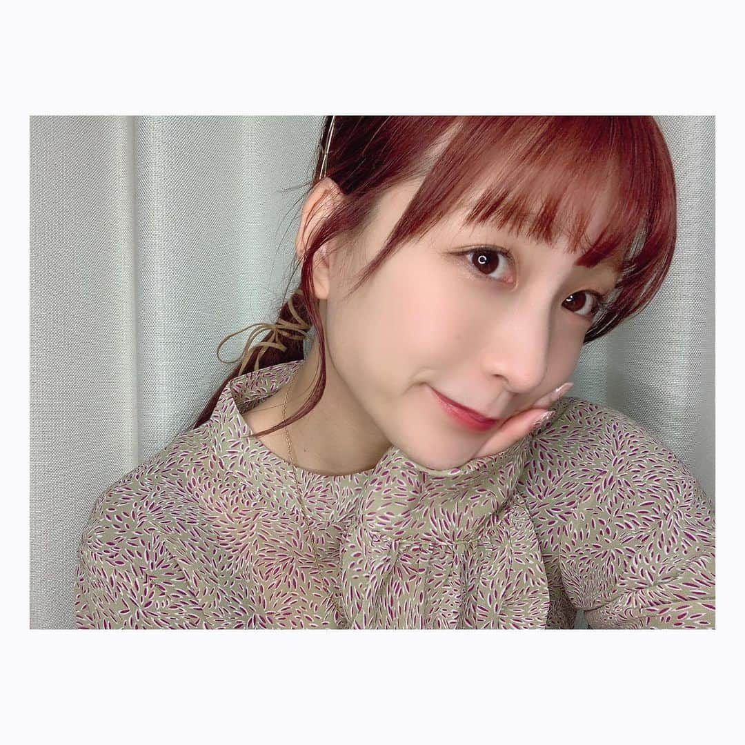 くりかさんのインスタグラム写真 - (くりかInstagram)「最近、髪の毛に紐つけるのはまってるの🪢💗  #hairarrange」2月23日 23時27分 - kurika_ayumikurikamaki